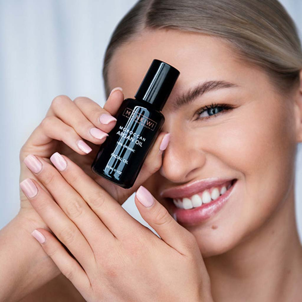 Warum unser Facial Arganöl DAS Beauty-Öl für glattere und strahlendere Haut ist?